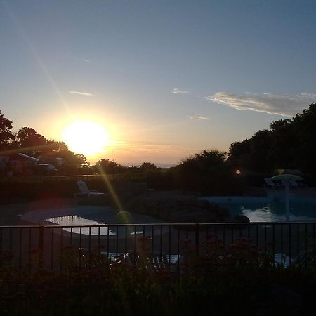 Camping Le Balcon De La Baie サン・マルカン エクステリア 写真