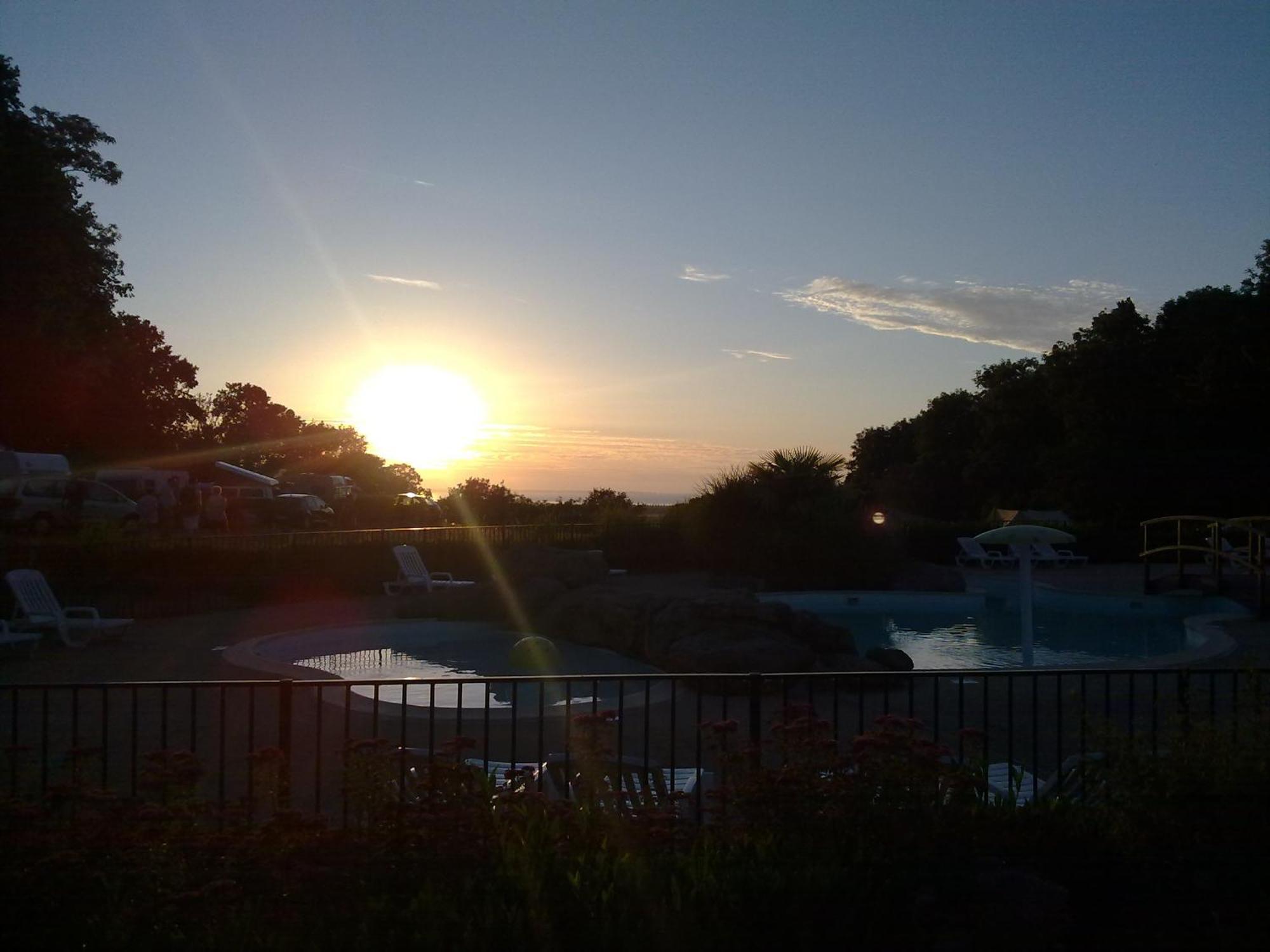 Camping Le Balcon De La Baie サン・マルカン エクステリア 写真