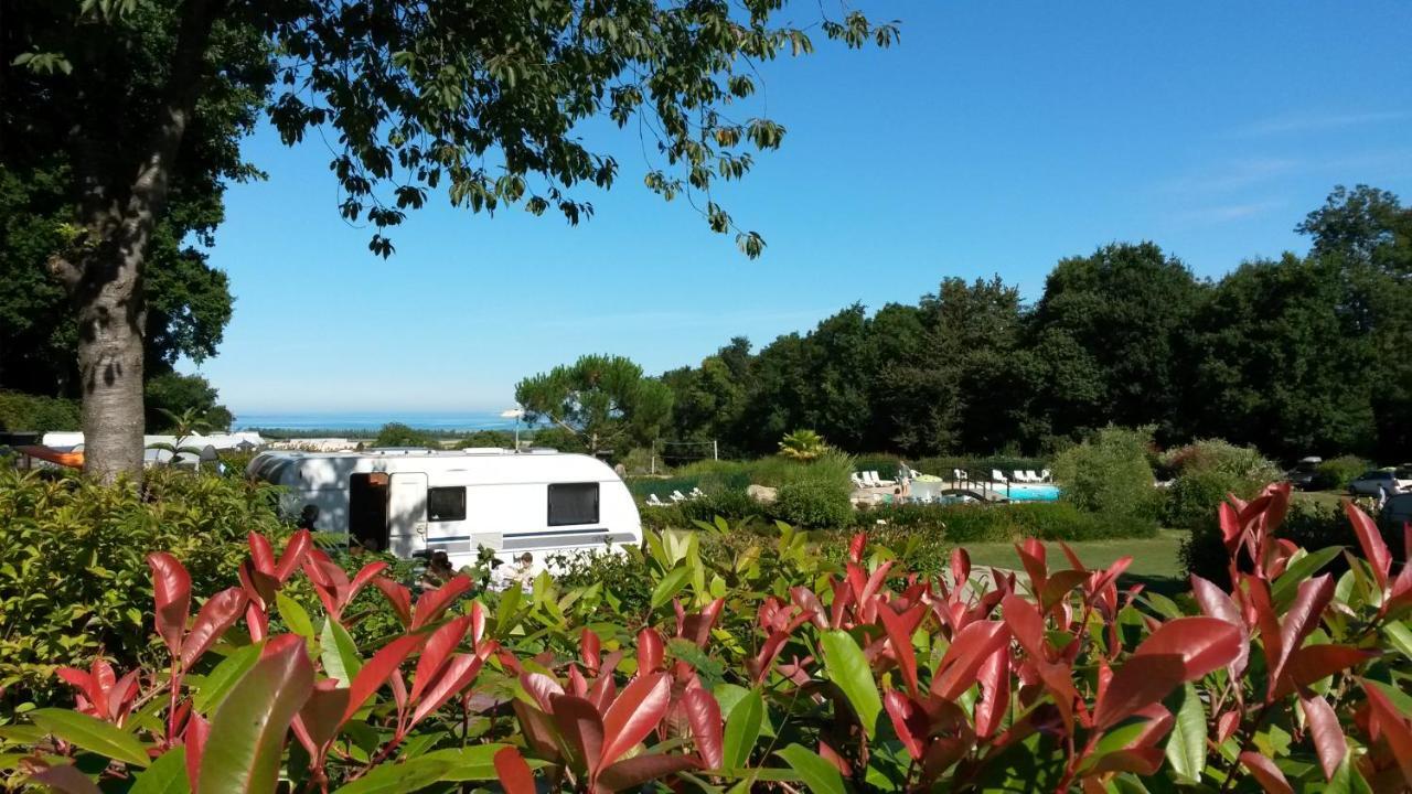 Camping Le Balcon De La Baie サン・マルカン エクステリア 写真